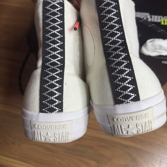 Converse Chuck Taylor All Star II Men's 10.5 Cream White Gum Bottom High Top Y2K - Picture 9 of 12